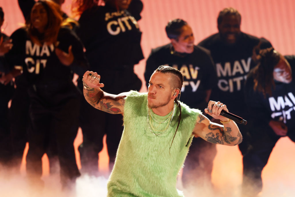 2024 gma dove awards nominees - brandon lake at BET Awards 2022 - Show