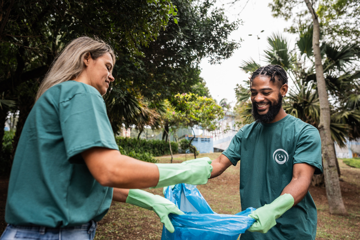 Mental Health Benefits of Volunteering - People picking up garbage to clean a public park