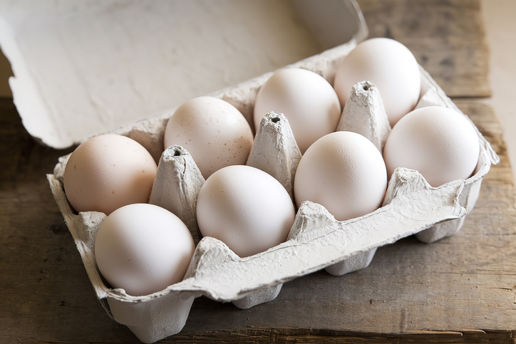 Costco Egg Recall - A box of organic farm white chicken eggs
